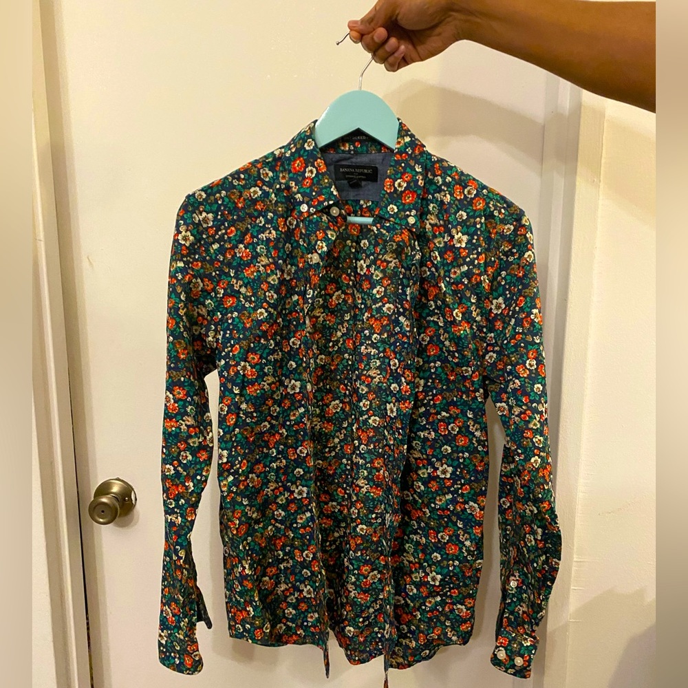 Banana Republic Men’s Casual Floral shirt